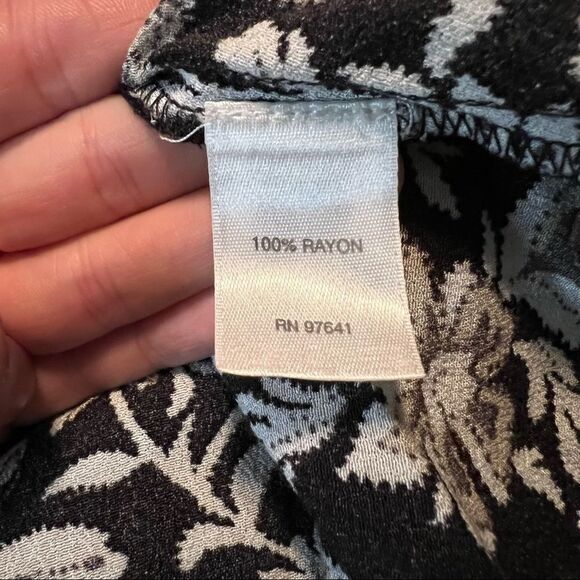 J. Jill floral patterned button down shirt. - Picture 8 of 11